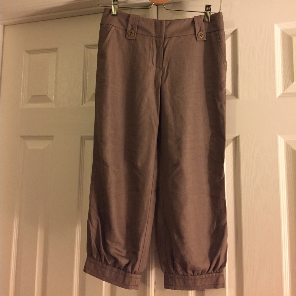 NWT Trina Turk cropped brown pants in size 0.