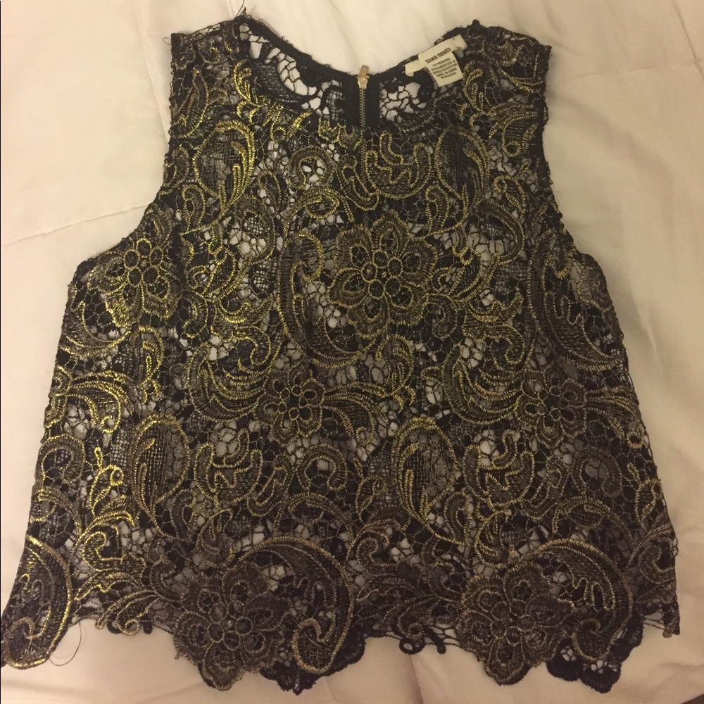 Festive gold tank