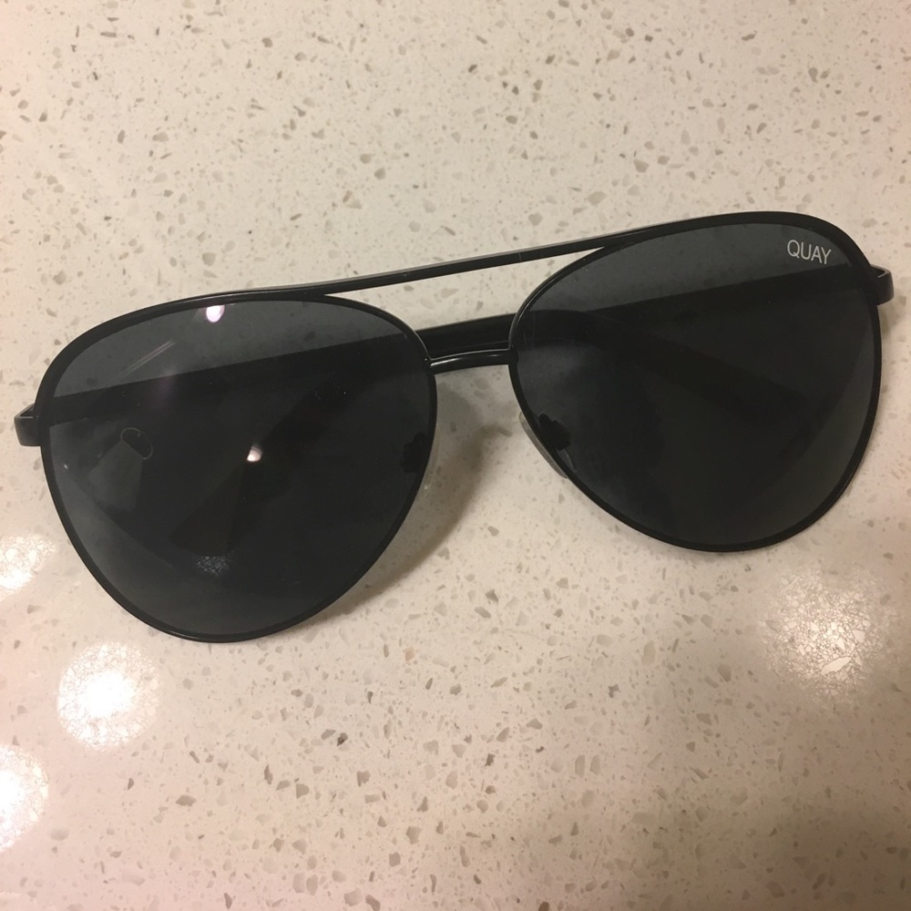 QUAY AUSTRALIA VIVIENNE BLACK