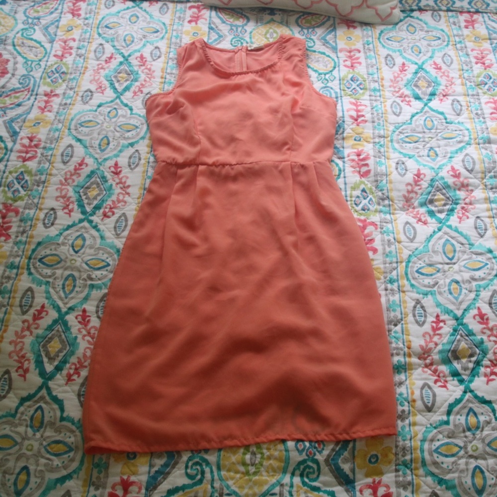 Super Cute Peach Fitted Dress!
