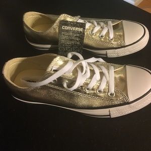 Brand new with box 📦 gold converse
