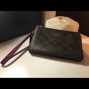 Coach Signature Pattern Corner Zip Wristlet