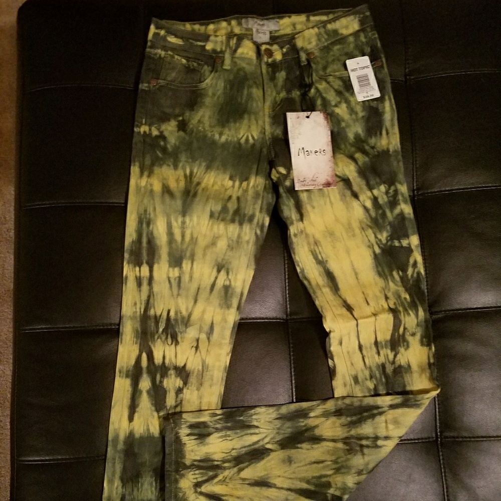 Makers Hot Topic Tye-Dye Skinny Jeans