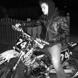 Meet your Posher, Tommy