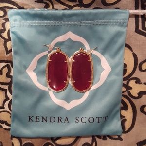 Like new, perfect condition Kendra Scott Danielle