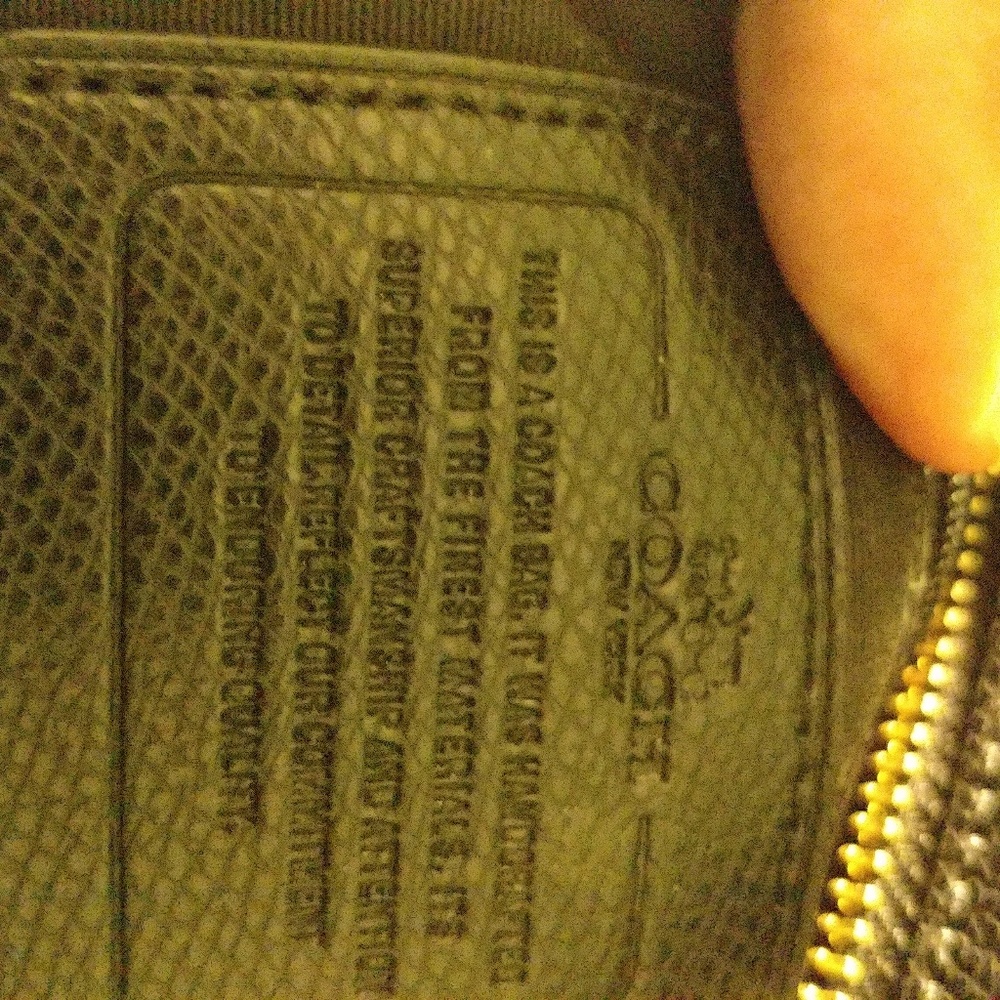 Beautiful Coach Handbag - Picture 4 of 6
