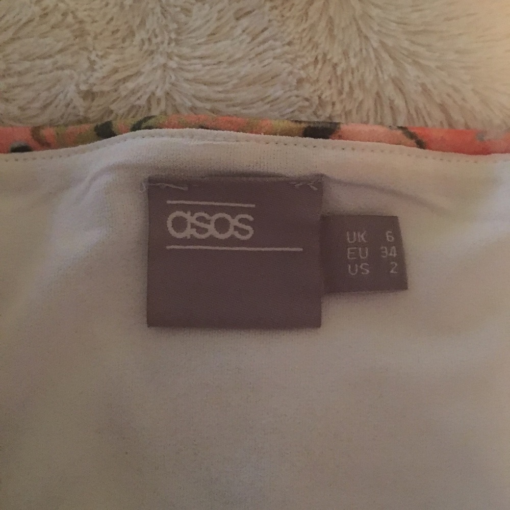 ASOS dress - Picture 7 of 8