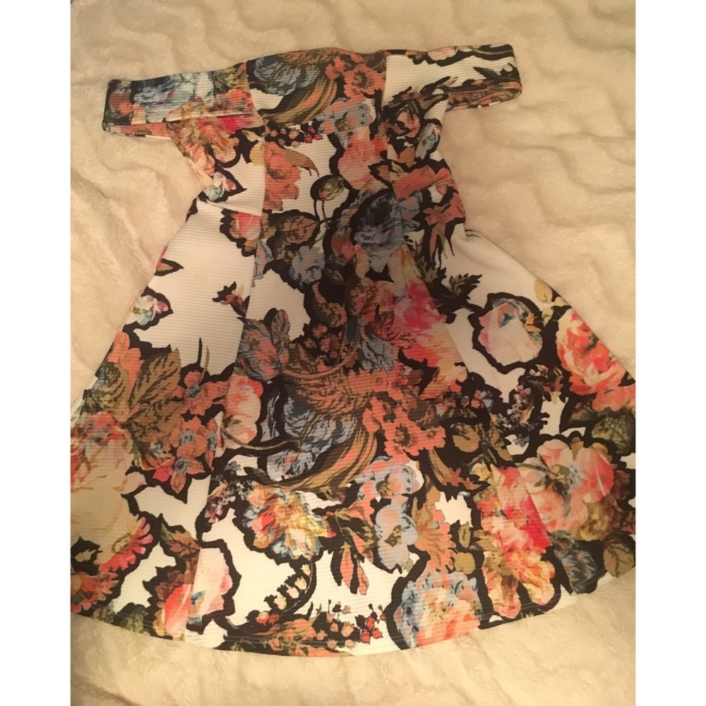 ASOS dress - Picture 3 of 8