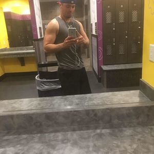 Meet your Posher, Marcos