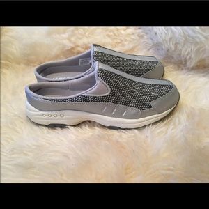 EasySpirit   - 2 pair bundle $15. Brand NEW!!!!