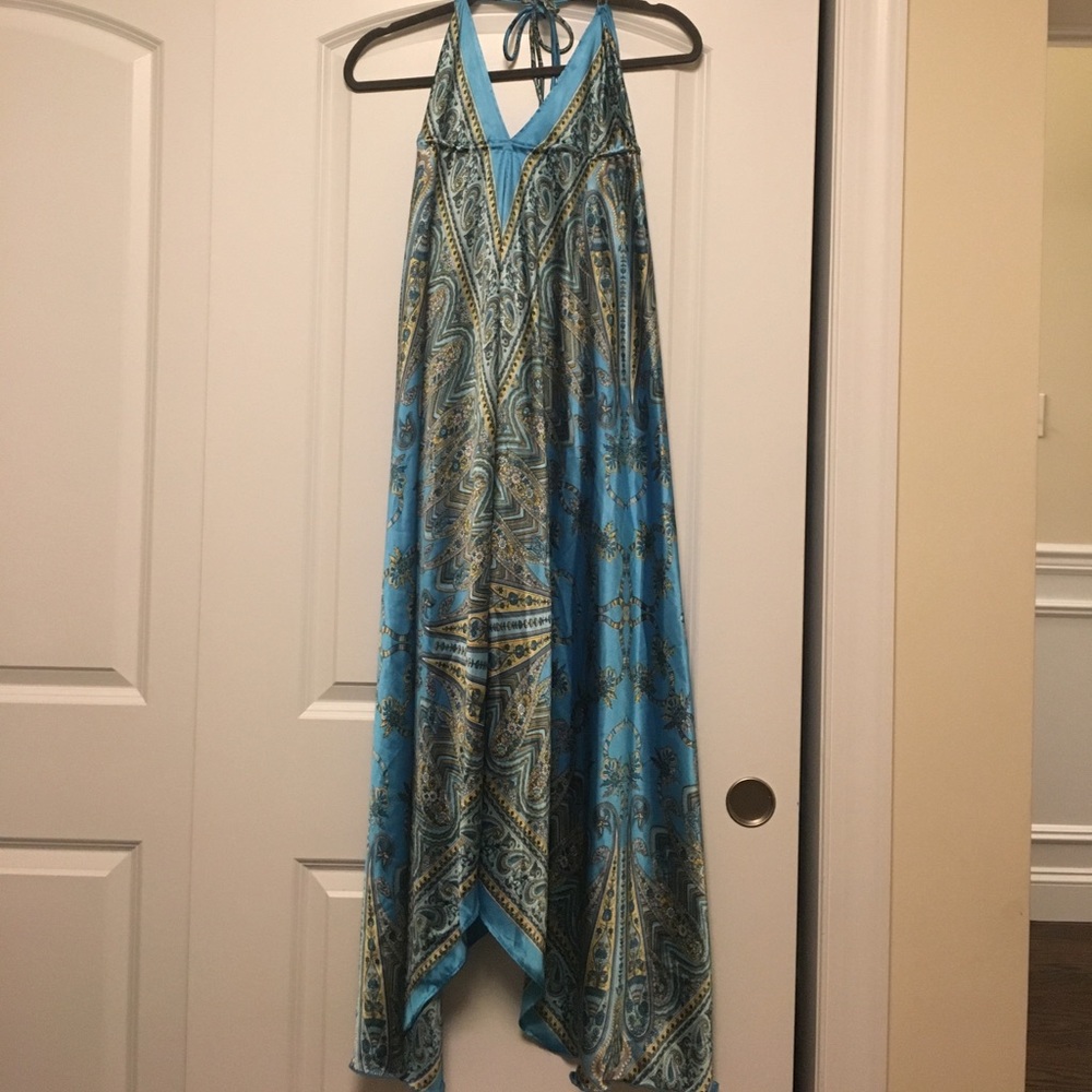 Dress - Picture 2 of 4