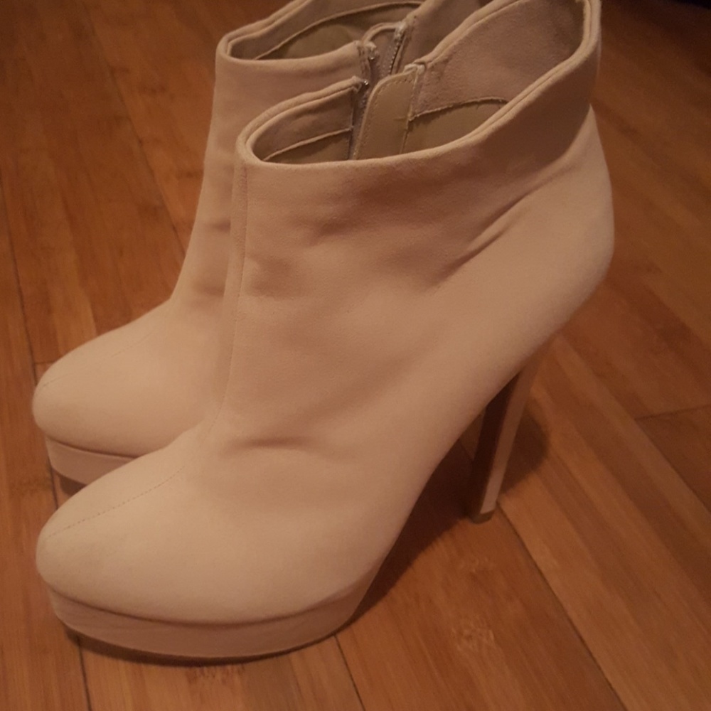 Chinese Laundry by Kristin Cavallari Boot