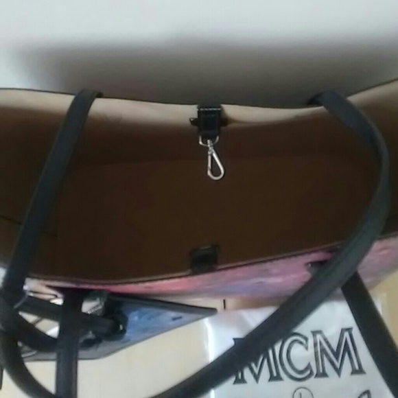 MCM Medium Tote Bag & pouch, galaxy Multicolor - Picture 5 of 7