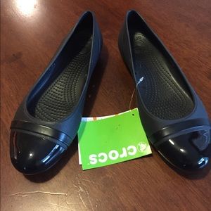 Brand new Croc Cap Toe Flat- Black, Size 6
