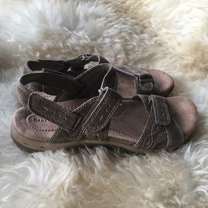 Earth Origins Sandals -- NWOT