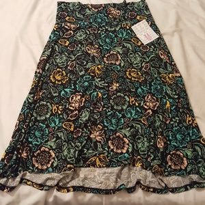 Medium NWT Lularoe Azure Skirt Floral
