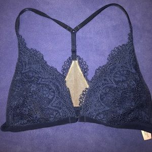 Victoria's Secret bra lette