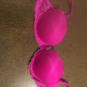 34 B Pink Bra