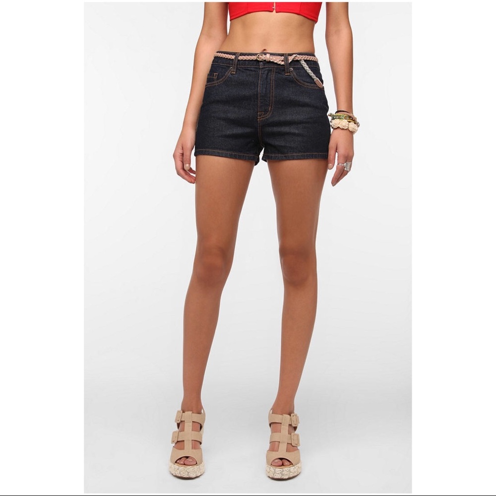 BDG High Rise Erin Shorts size 25