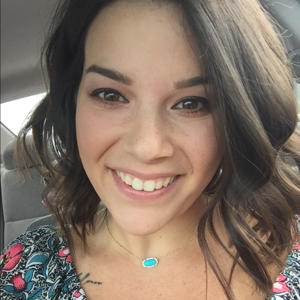 Meet your Posher, Christina