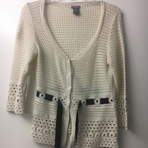 Sweater with black ribbon tie