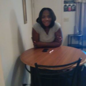 Meet your Posher, Domika