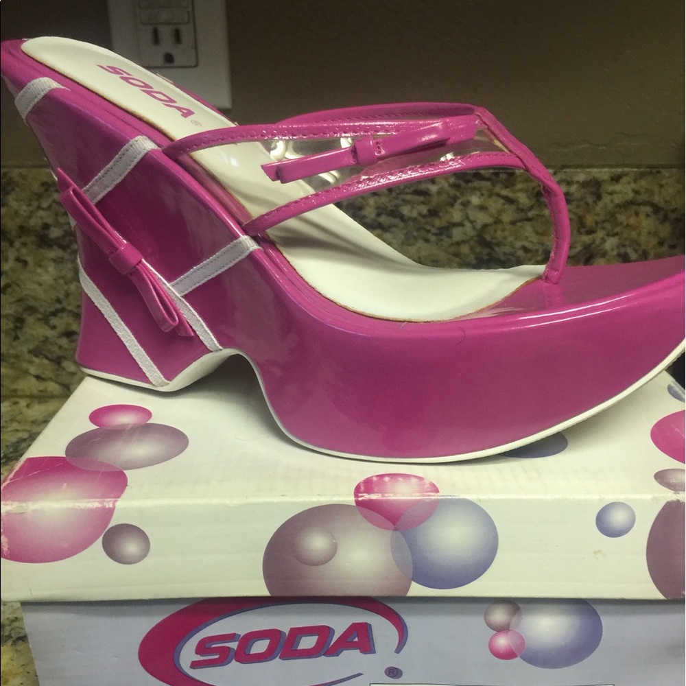 Fuchsia Soda Thong Wedges  Sz. 9