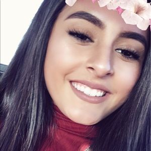 Meet your Posher, Lynette