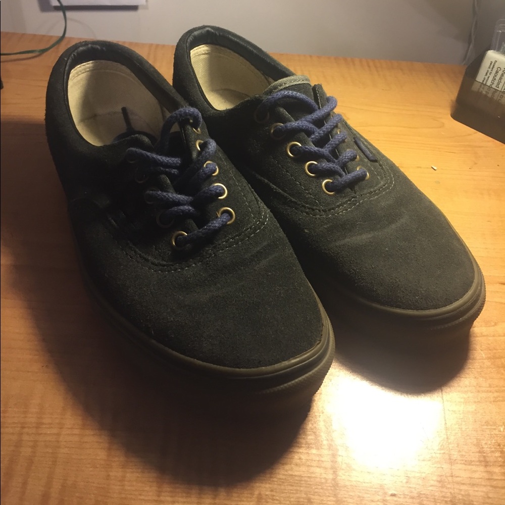 VANS men's 7 woman's 8.5