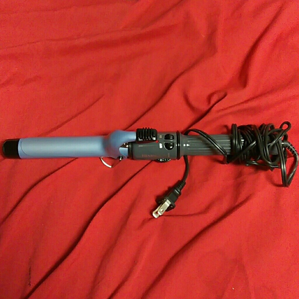 Remington curling iron.