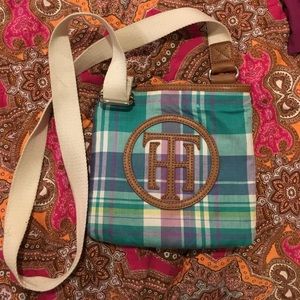 Tommy Hilfiger Crossbody!