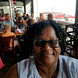 Meet your Posher, Carolyn