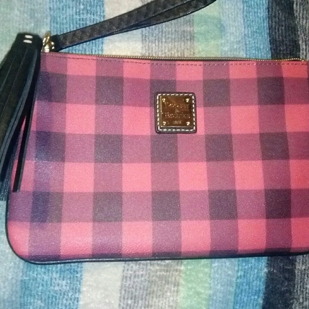 100% Dooney & Bourke Wristlet Purse
