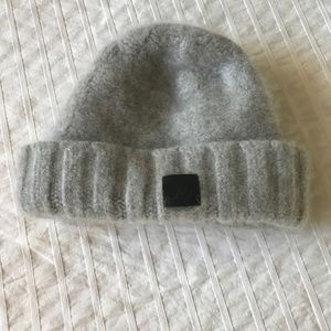 LV beanie