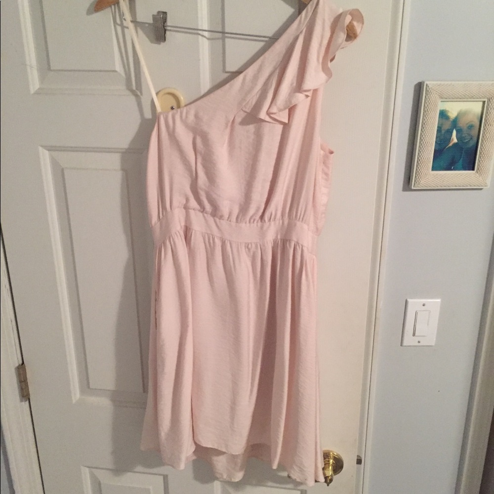Bcbg light pink dress, size 8