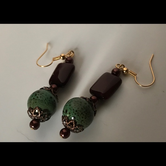 Handmade Beaded Earrings Brown & Green NWT - Picture 2 of 4