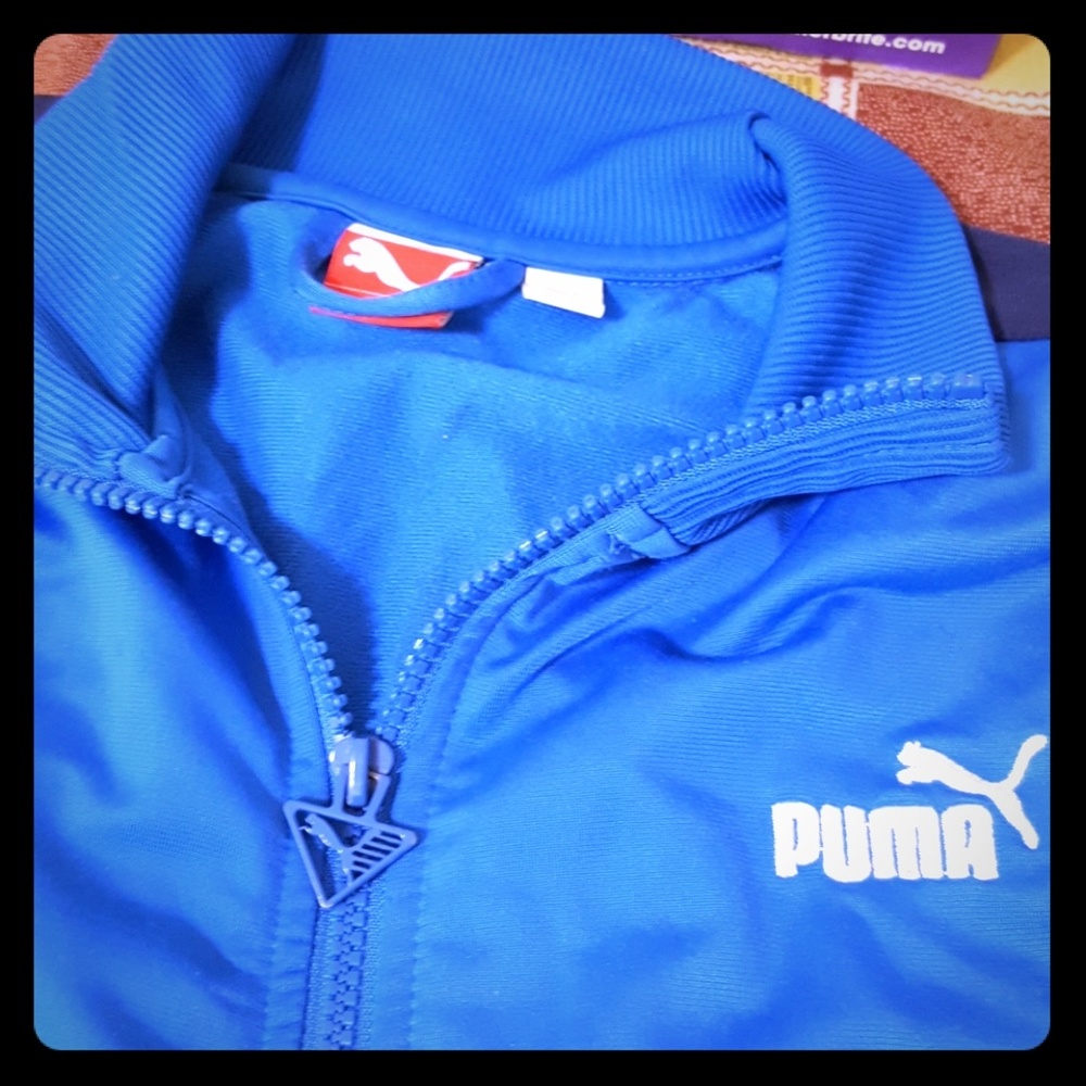 Boys puma tracksuit L