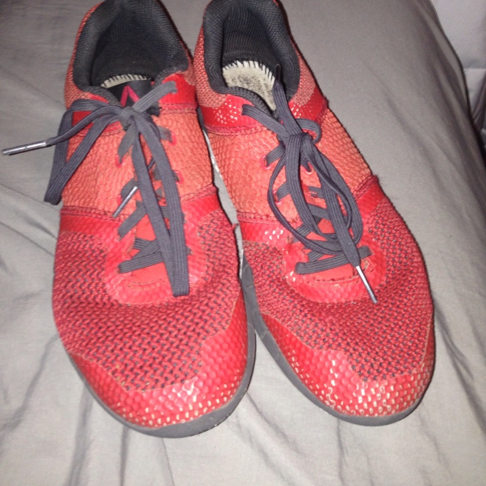Shoes - Picture 2 of 4