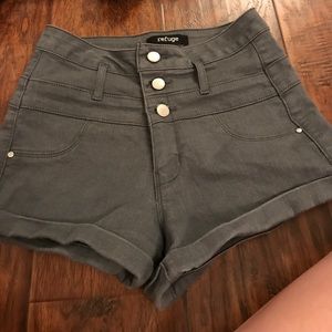 Grey shorts