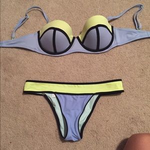 Victoria's Secret bikini 34dd top medium bottom