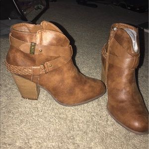 Women's booties