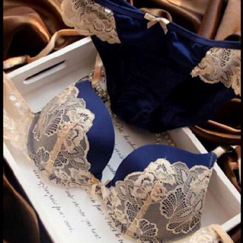 2 x Bra & Panties Set | Lace & Smooth Push Up