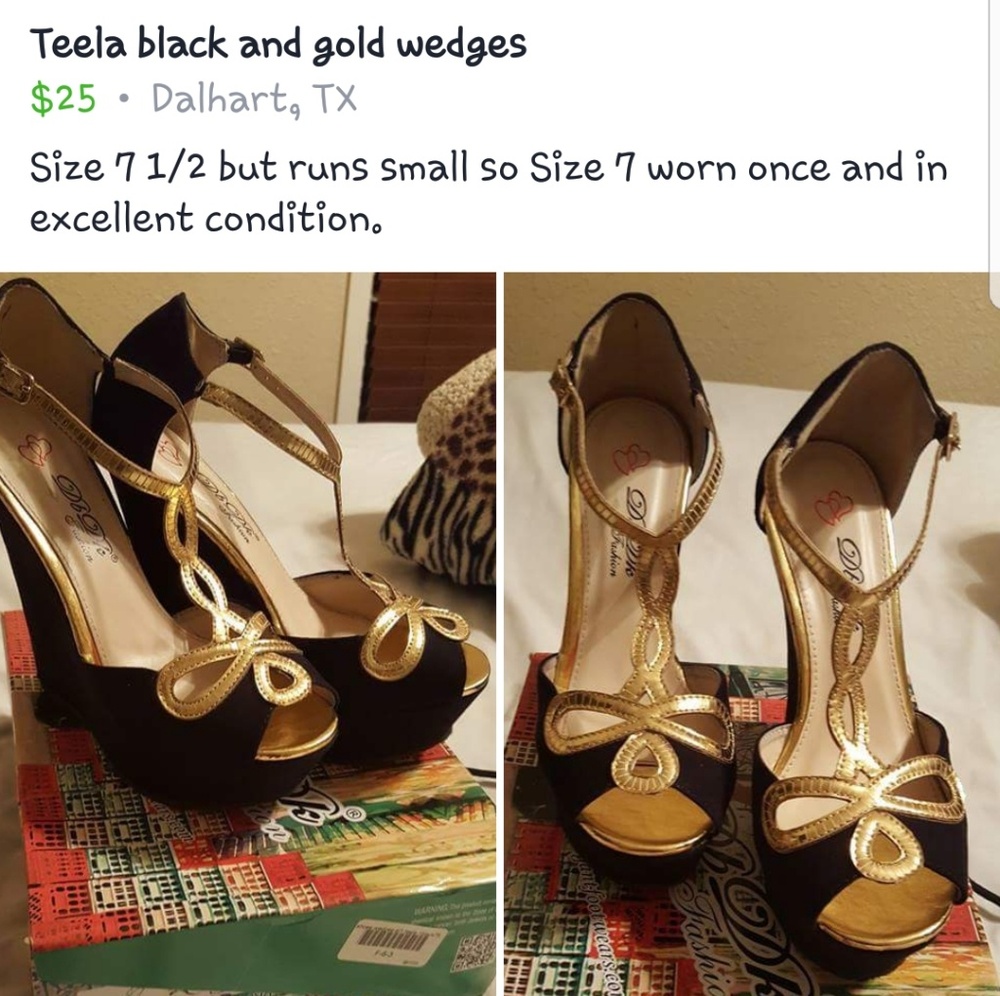 Teela black and gold wedges