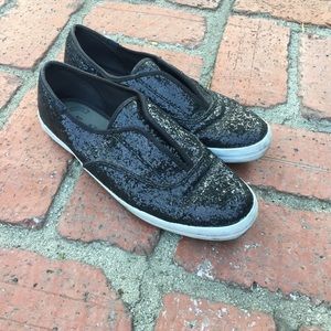 Black glitter slip on laceless keds 9