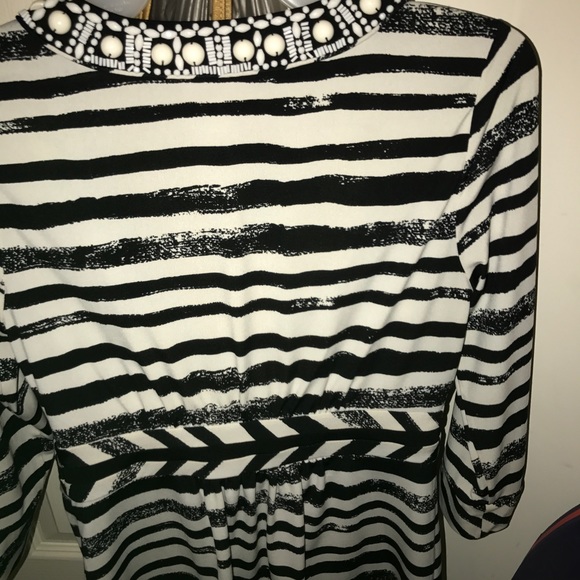 Bcbg stripe with applique blouse - Picture 3 of 4