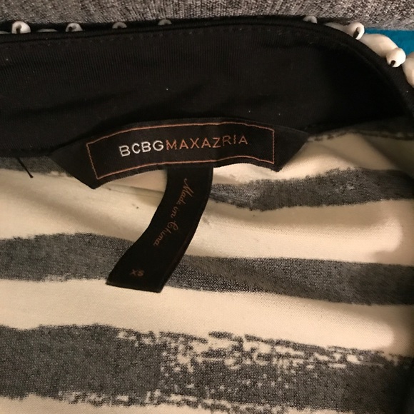 Bcbg stripe with applique blouse - Picture 4 of 4