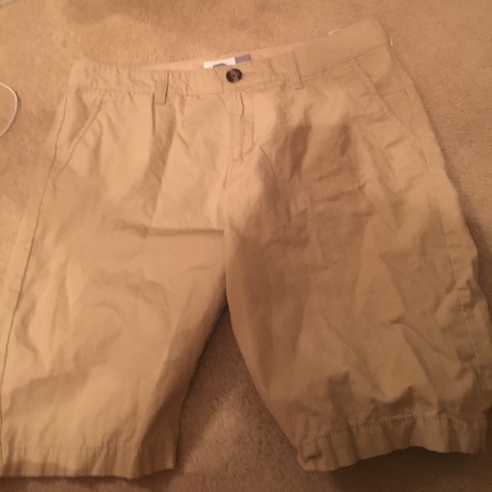 Khaki shorts