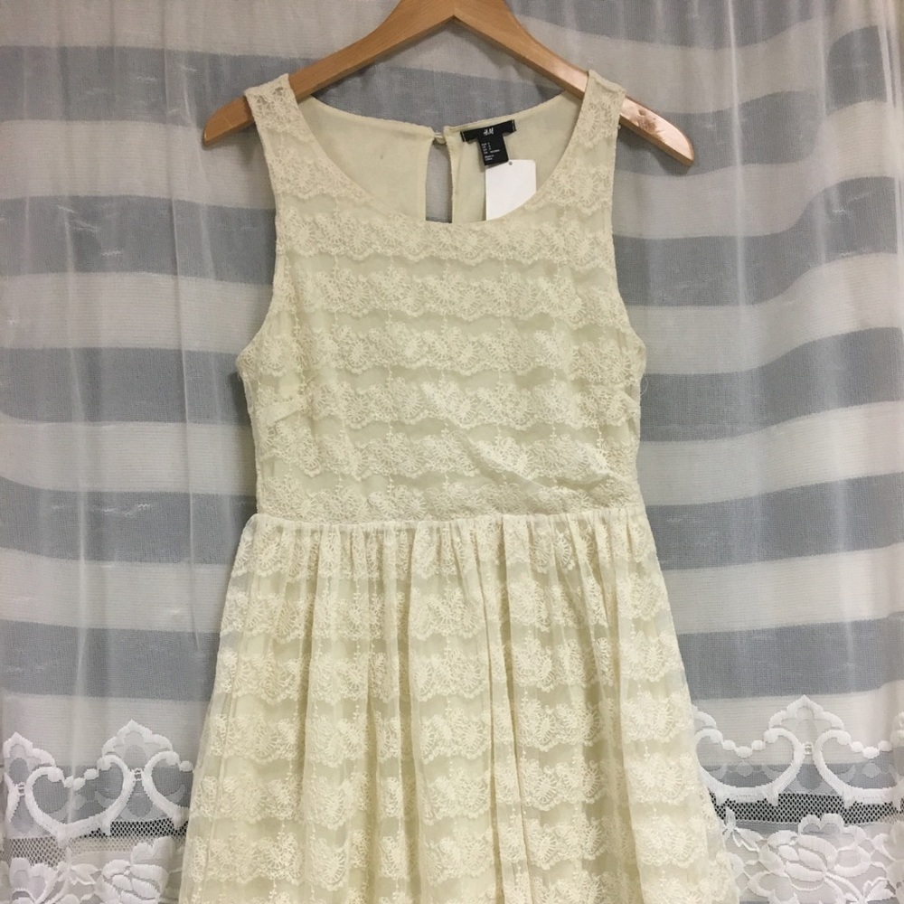 Cream Lace Skater H&M Dress Sz S NWT