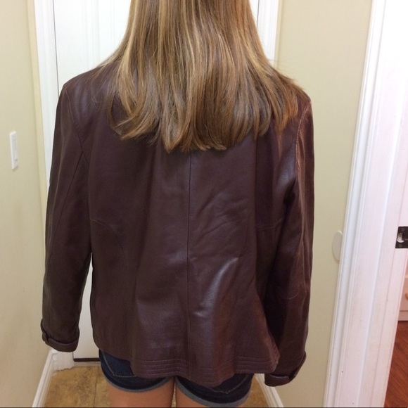Leather jacket - Picture 2 of 4
