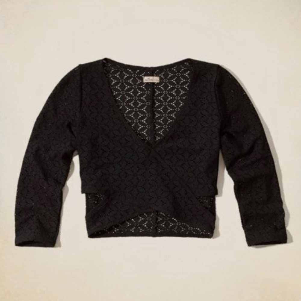 Hollister 3/4 sleeve lace crop top size XS